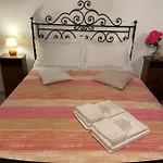 Mirella 3* グッビオ