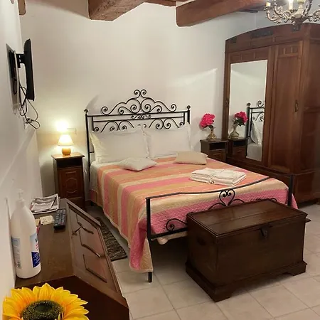 Mirella 3*